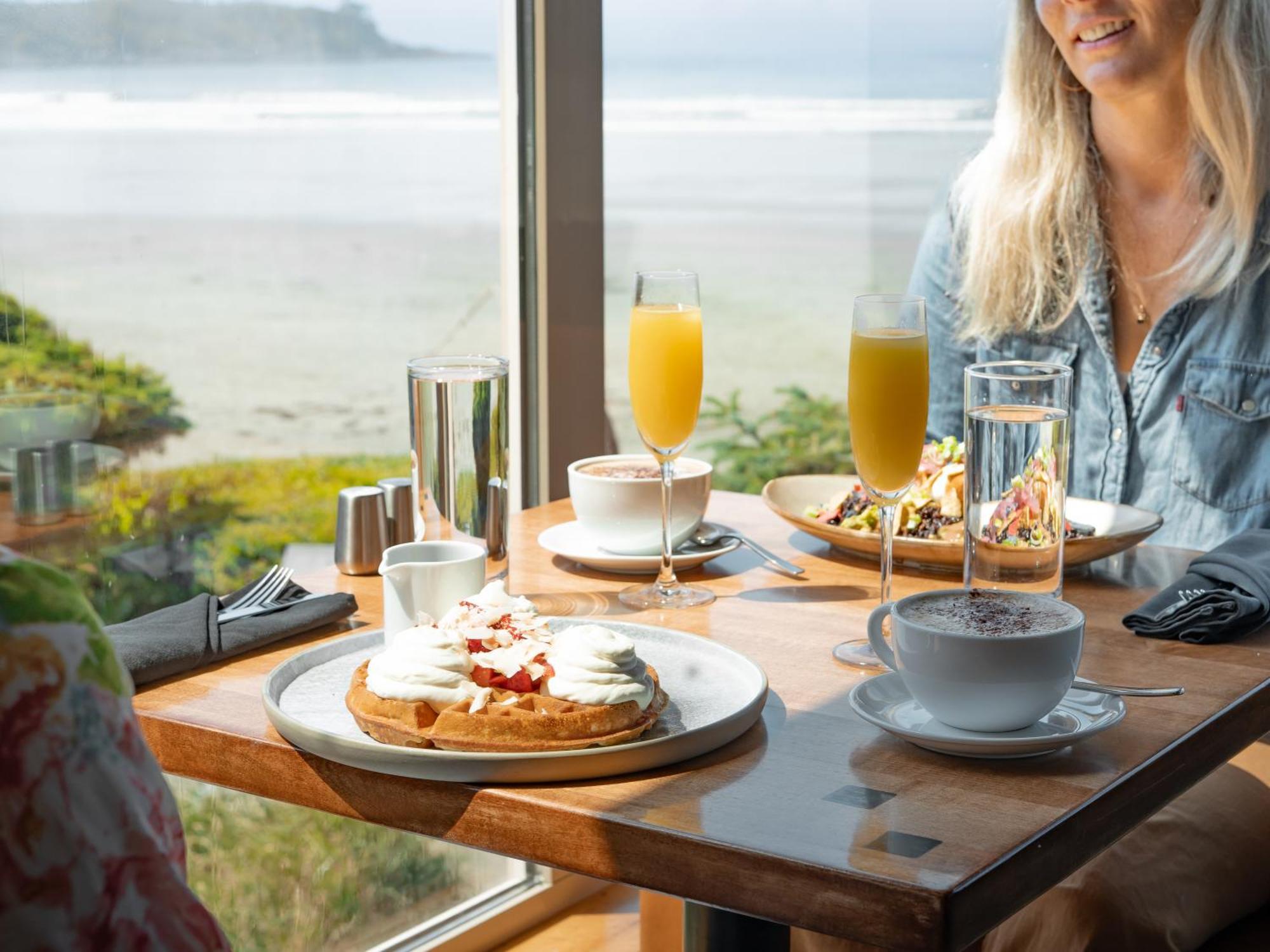Long Beach Lodge Resort Тофино Экстерьер фото
